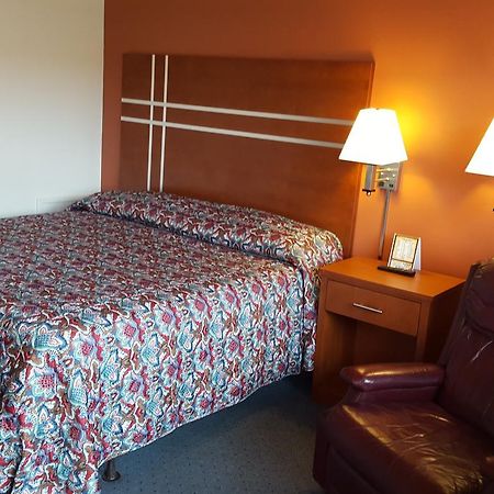 Travelers Lodge Marshall Экстерьер фото