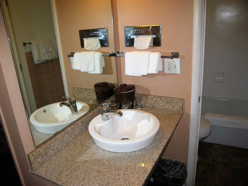 Travelers Lodge Marshall Экстерьер фото