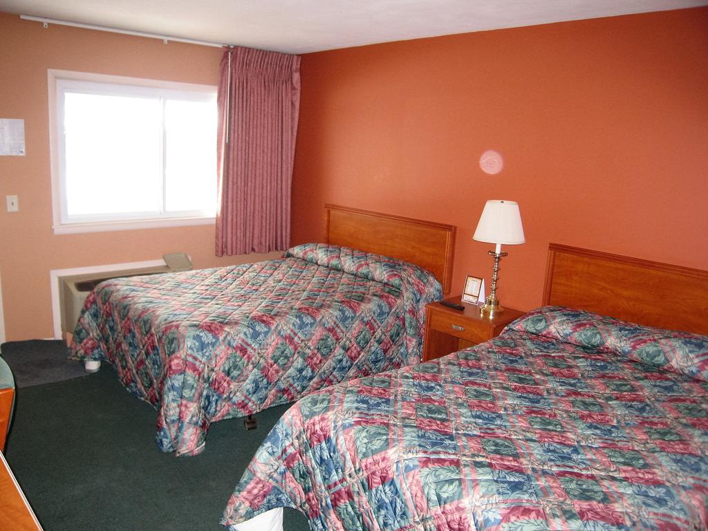 Travelers Lodge Marshall Экстерьер фото